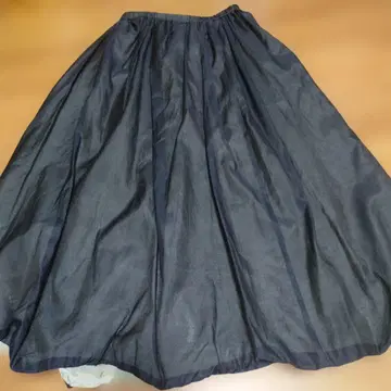 Lisette 블랙 플레어 스커트