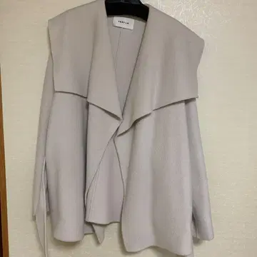 FRAY I.D 숄카라 숏코트