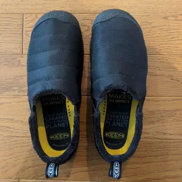 KEEN 블랙 슬립온 HOWSER II / 하우저 2 EU37