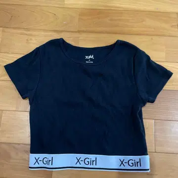 X-Girl 블랙 크롭 T셔츠 M