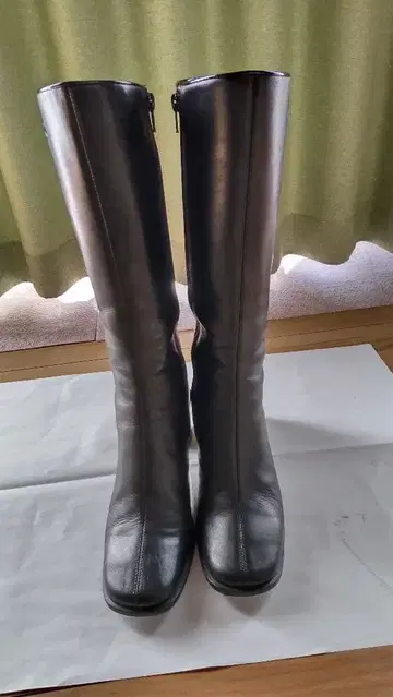 블랙 가죽 롱 부츠 통굽