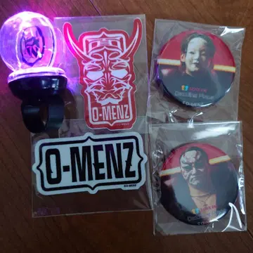 O-MENZ 링 라이트 캔뱃지 2종 온라인 복권 스티커 2종