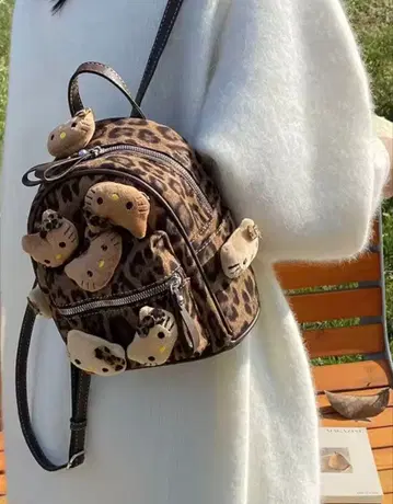레오파드 무늬 레오파드 키티 kitty 여성용 백팩