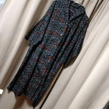 오시마 명주 리메이크 롱 코트 기하학 패턴 블랙 빨간색 그린