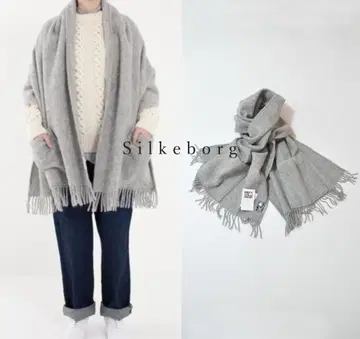 새상품 네스트로브 Silkeborg Plaids 포켓 부착 스톨