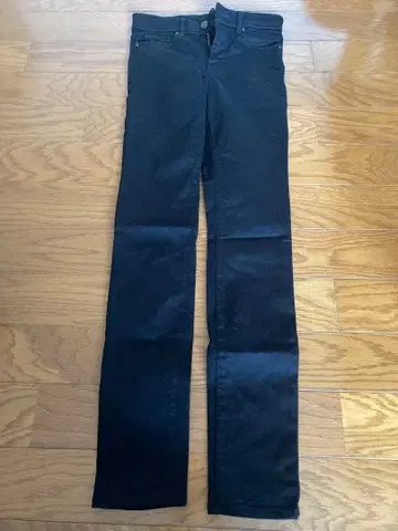 UNIQLO 스키니 팬츠 22 (56cm) 블랙