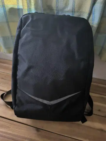 NOMADIC 블랙 백팩