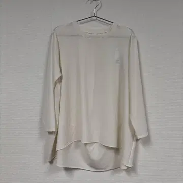 미사용 새상품 비어즐리 뒷 드레이프 T 블라우스 아이보리 0 사이즈