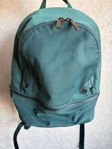 lululemon 세이지 그린 백팩