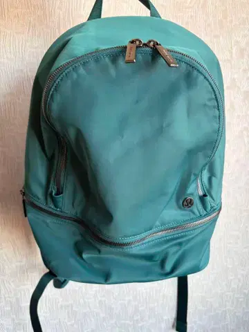 lululemon 세이지 그린 백팩