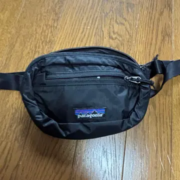 patagonia 블랙 바디백