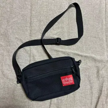Manhattan Portage 블랙 사코슈