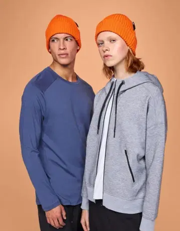On Studio Beanie (FLAME) UNISEX