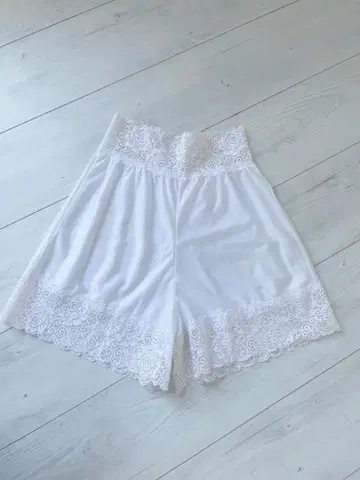 BEARNIYU 화이트 브라이덜 이너 M