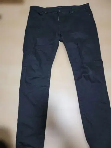 유니클로 울트라 스트레치 청바지 UNIQLO 40인치