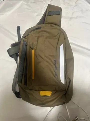 patagonia 슬링 백 올리브