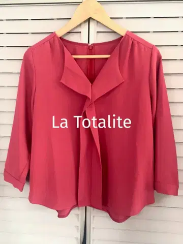 La Totalite 라 토탈리테 7부 소매 블라우스 핑크