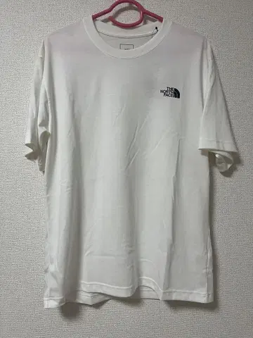 THE NORTH FACE 화이트 반팔 티셔츠