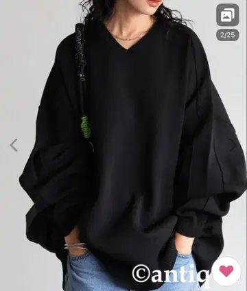 [ 새상품 ] antiqua 안티카 스펀지 니트 블랙 V넥
