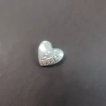 HawaiianJewelry 하트형 참 잎과 꽃 조각