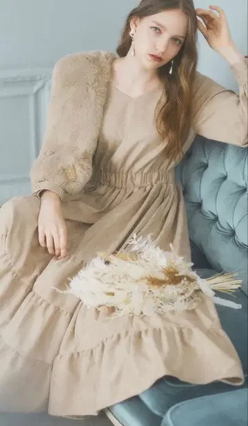 efla 에프라 스웨이드 티어드 원피스 M 사이즈 BEIGE