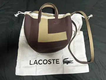 새상품급 LACOSTE ANNA SEASONAL 토트백 (브라운)