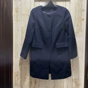 네이비 노카라 코트