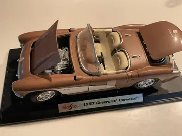 시보레 콜벳 미니카 1/18 컬렉션