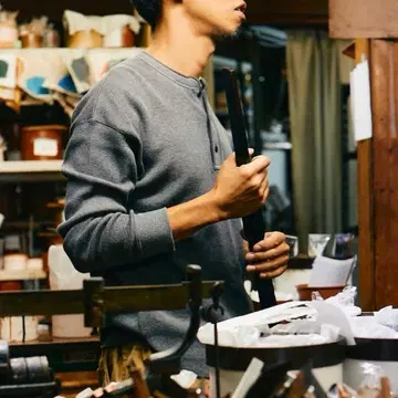 새상품 nanadecor 남성용 차콜 그레이 헨리넥 긴팔 티셔츠