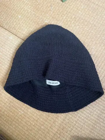 VINYL ARCHIVE 블랙 니트 모자