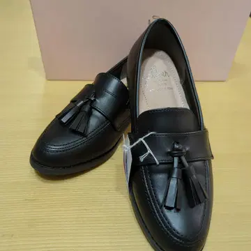 미사용 새상품 gather 태슬 포함 블랙 로퍼 23.0 cm