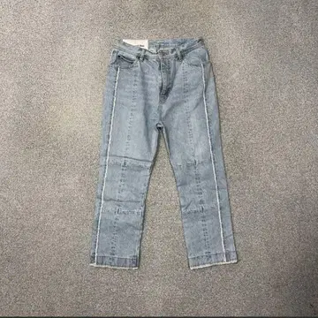 앤더슨벨 데님 크롭 테이퍼드