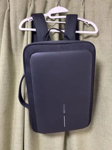 XD DESIGN 블랙 비즈니스 백