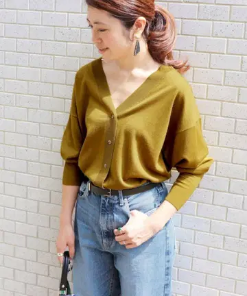 거의 새상품 IENA 하이 게이지 울 뉴앙스 V넥 가디건