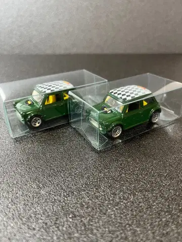 Hot Wheels 2002 Morris Mini 2대 세트