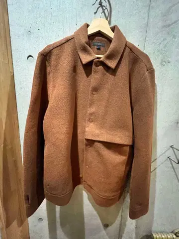 COS 브라운 플리스 자켓 EUR M