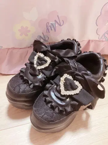 Avail 통굽 스니커즈 M