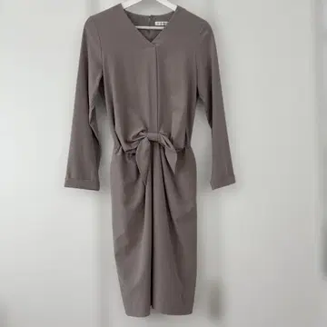 a.v.v standard 그레이지 V넥 원피스