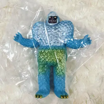 돈키 한정판 소프트 비닐 카이주 컬러즈 기가스 울트라맨 피규어