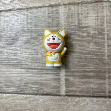 도라에몽 옐로우 컬러 도라에몽 귀 피규어