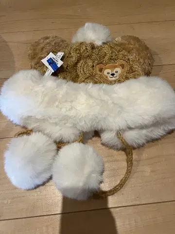 택 포함 새상품 더피 팬캡 니트 모자 퍼
