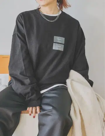 블랙 맨투맨 트레이닝복 릴랙스핏