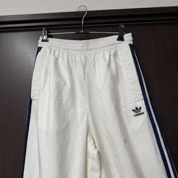 adidas originals 나일론 팬츠 화이트 네이비