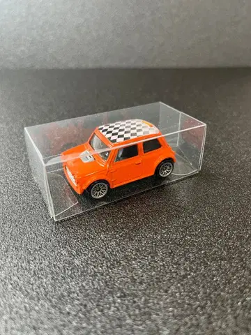 Hot Wheels 2002 Morris Mini