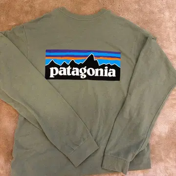 patagonia 올리브 그린 긴팔 티셔츠