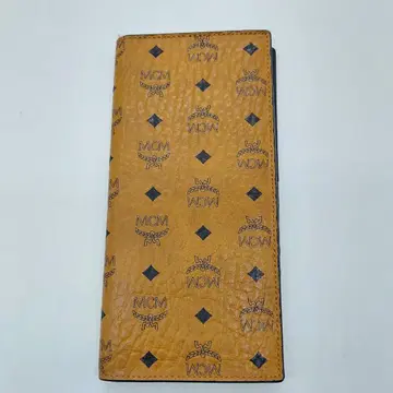 새상품급 MCM 장지갑 가죽