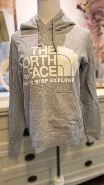 [새상품급] THE NORTH FACE 그레이 후드 부착 후드티