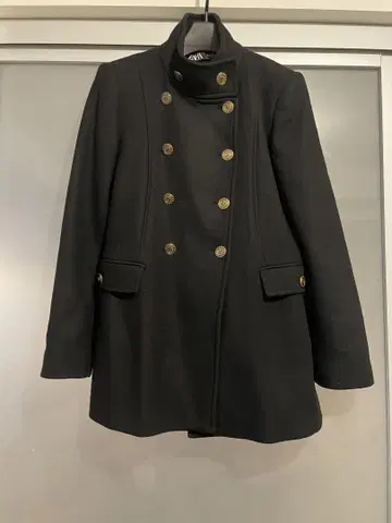 ZARA 코트 골드 버튼