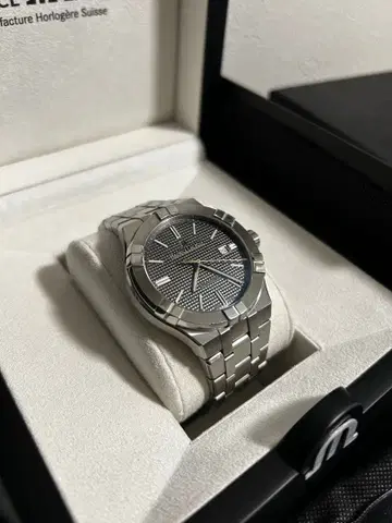 모리스 라크로아 아이콘 자동 와인딩 시계 42mm