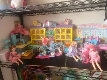Assorted toys